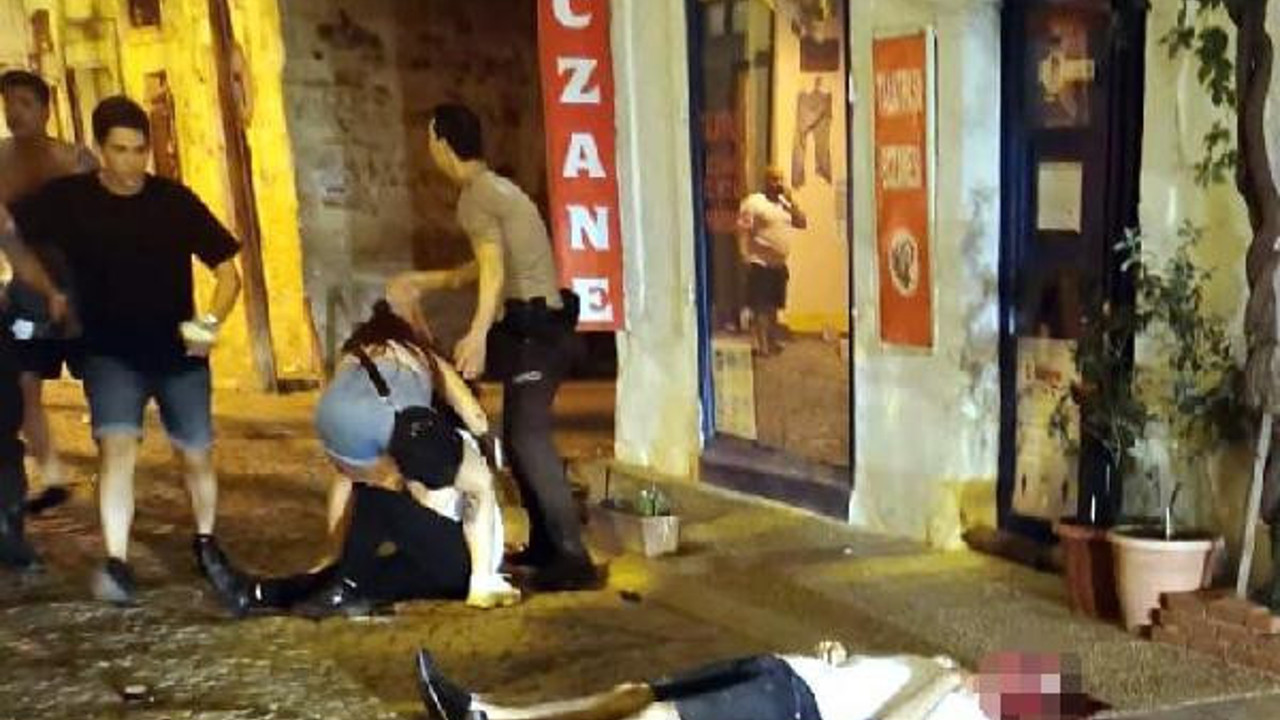 Foça'da vahşet. Başına demirle vurup öldürdü