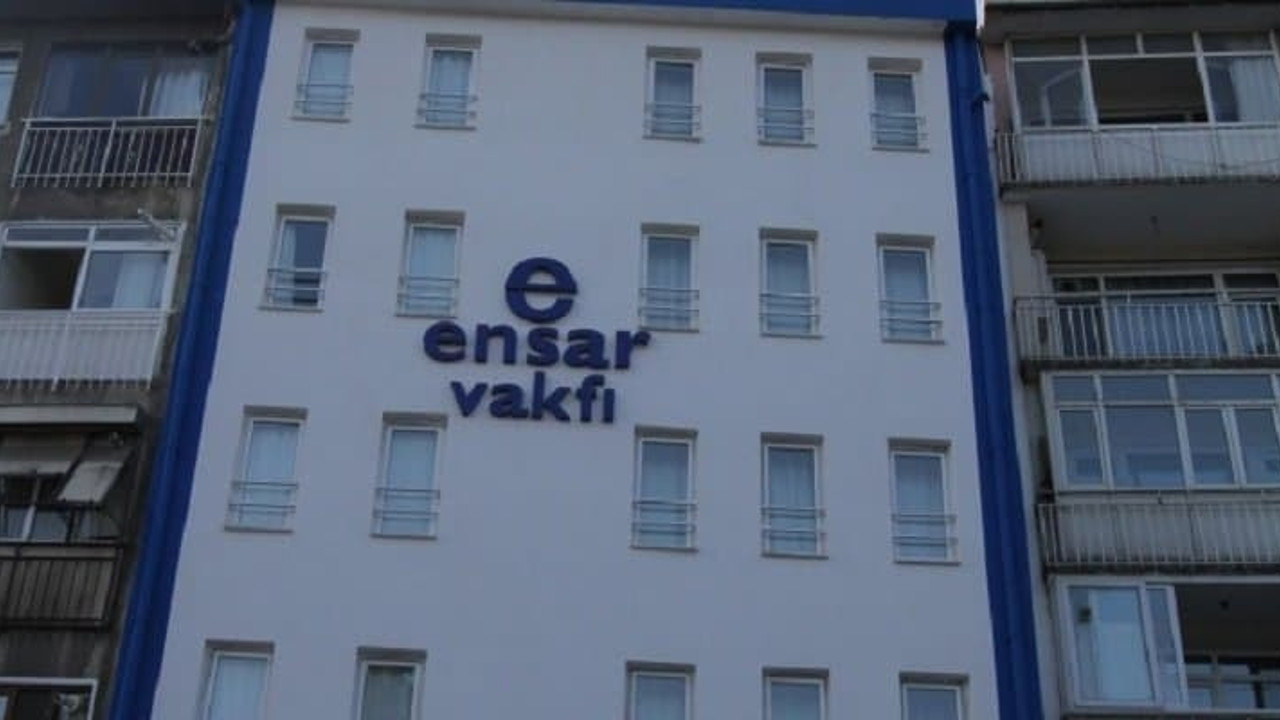 AKP’li belediyeden Ensar’a binlerce lira