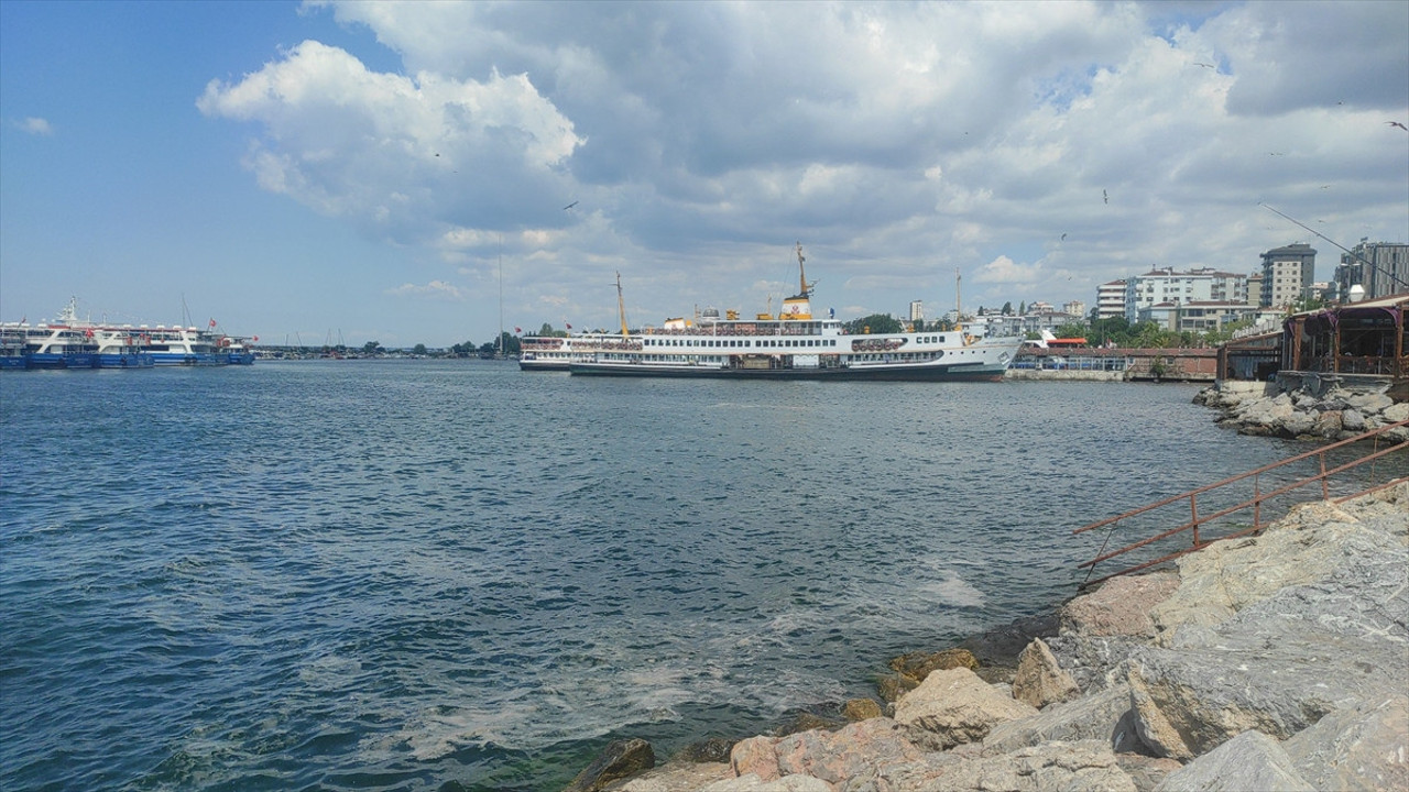 İstanbul'da müsilaj temizleme çalışmaları sürüyor