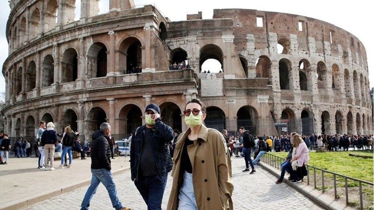 İtalya'da günlük vaka sayısı yeniden 1000'in üzerine çıktı