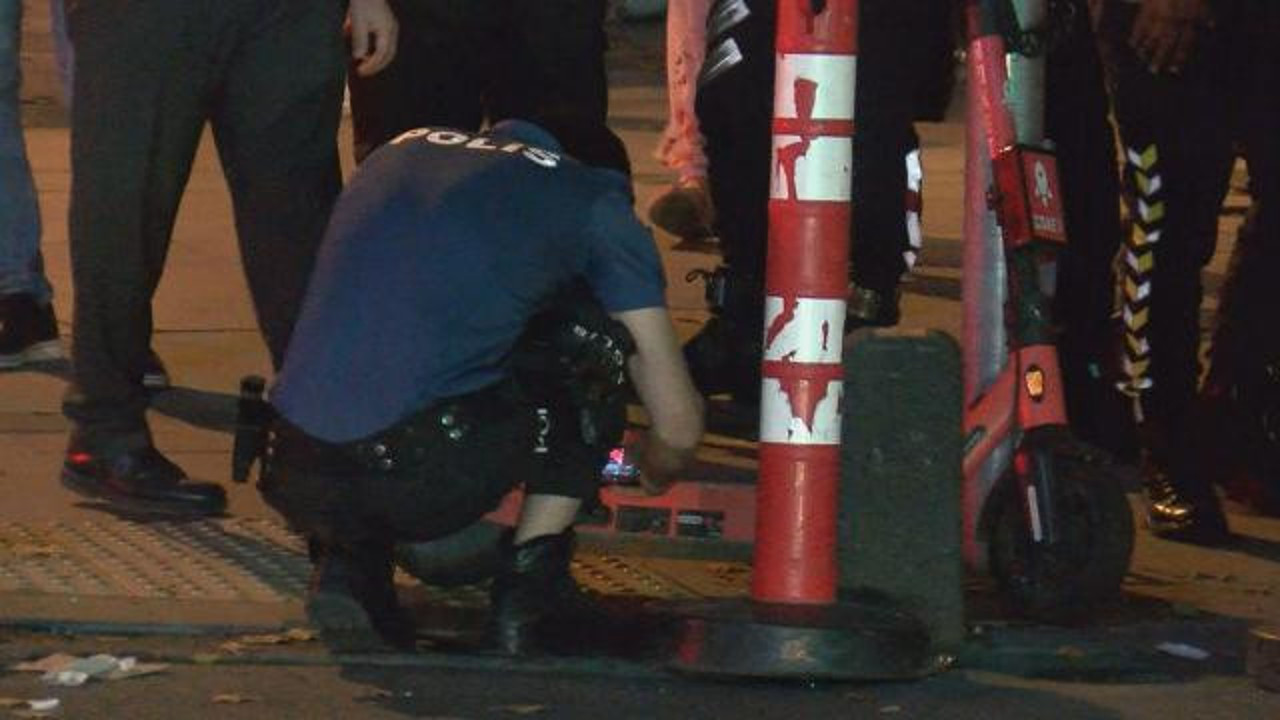 Çöp kamyonunun altında kalan elektrikli scooter sürücüsü hayatını kaybetti