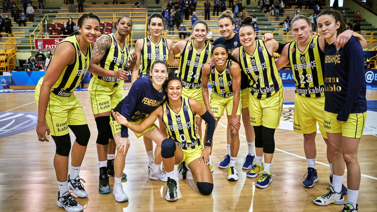 Fenerbahçe Öznur Kablo'da 5 basketbolcunun sözleşmesi yenilendi
