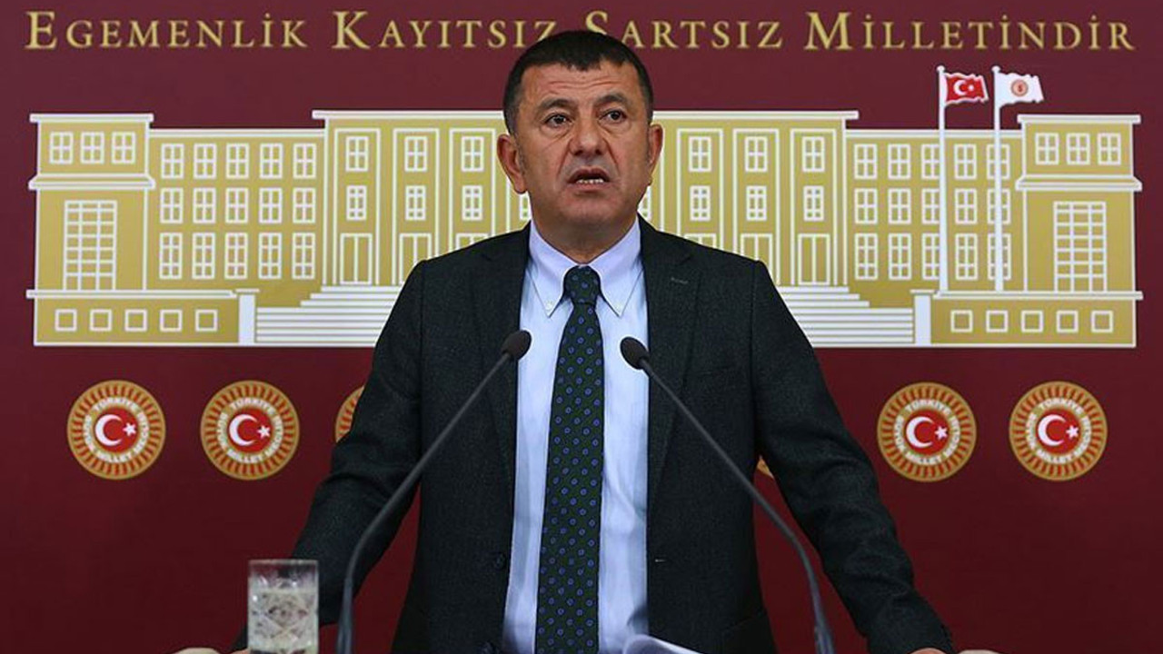 CHP'li Veli Ağbaba: Erdoğan yeni bir açılımın yollarını arıyor