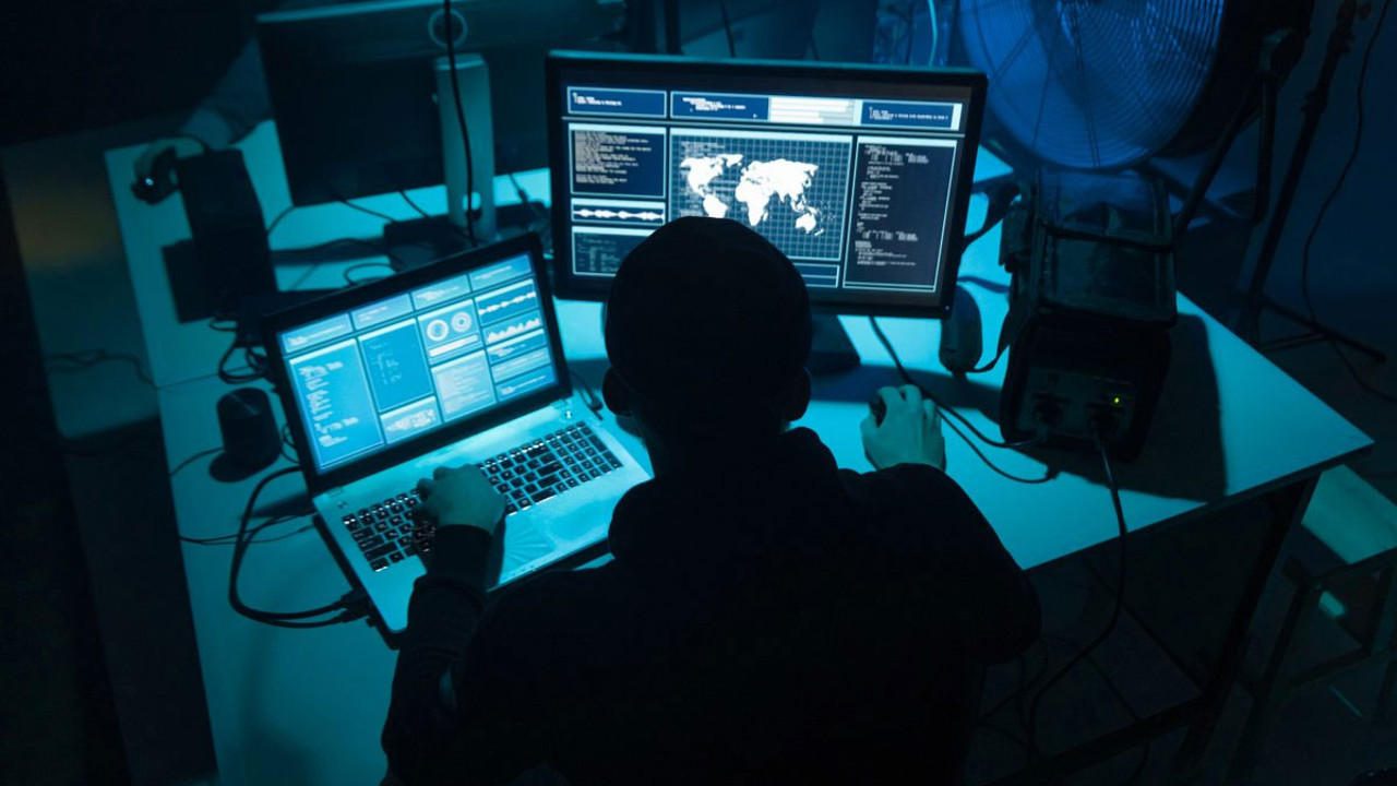 AKP’li vekillerin siber saldırı şikayetleri. BTK başkan yardımcısına tepki gösterdiler