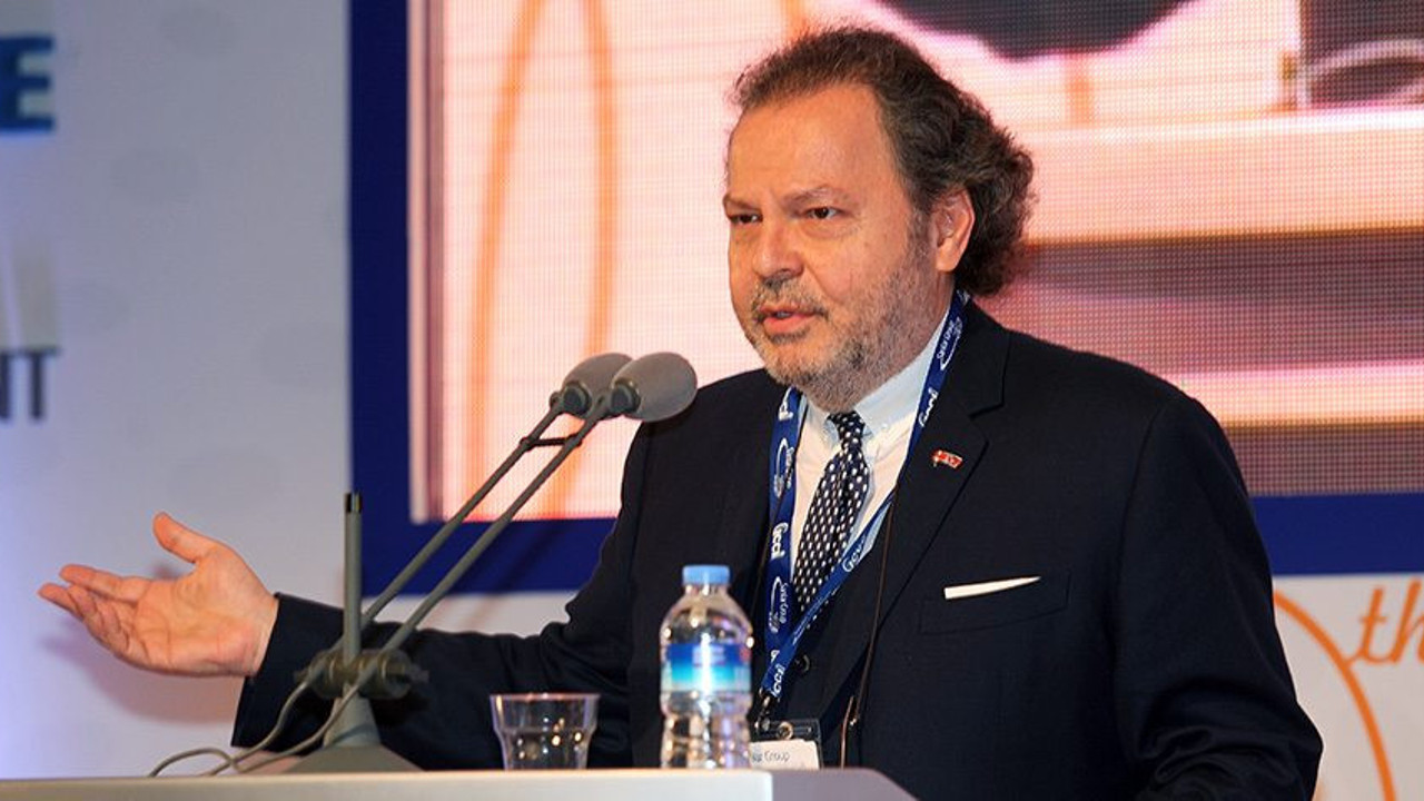 Cüneyd Zapsu geri döndü. Bir zamanlar iktidarın akıl hocalarındandı