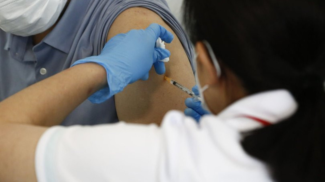 Bilim Kurulu üyesinden aşı zorunluluğu açıklaması