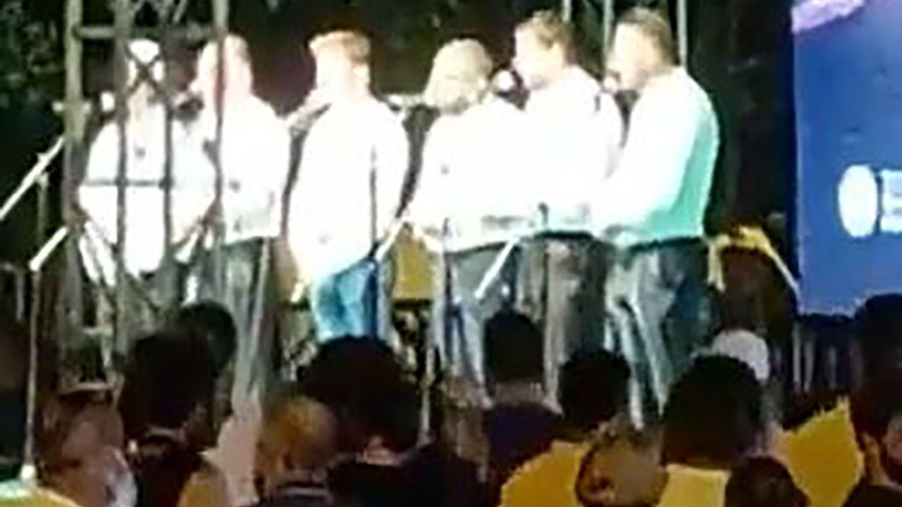 Turizm bölgesinde yapılana bak