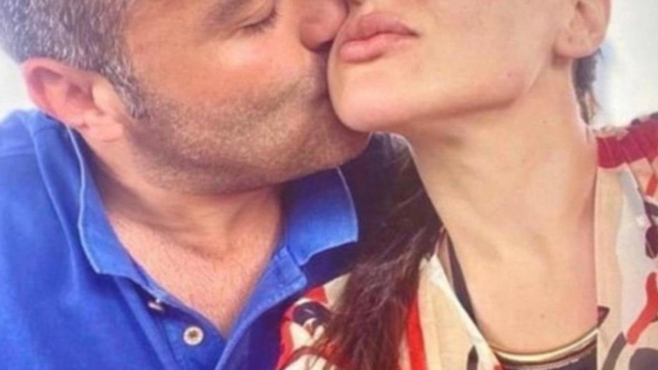 Buket Aydın’a gelen hediye Emir Sarıgül’ü küplere bindirdi. AKP’li veliahtlardan biri