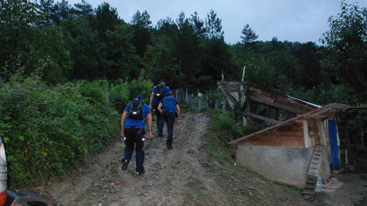 Bartın'da esrarengiz cisim ekipleri harekete geçirdi
