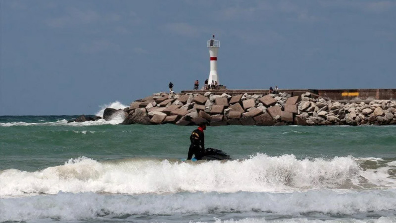 Şile ve Kandıra'da denize girmek yeniden yasaklandı
