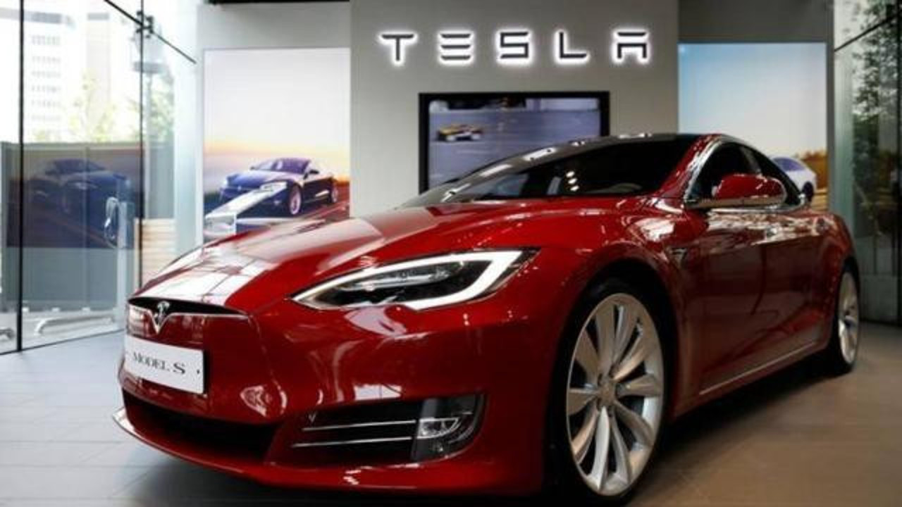 Tesla'dan bir ilk. Rekor kırdı