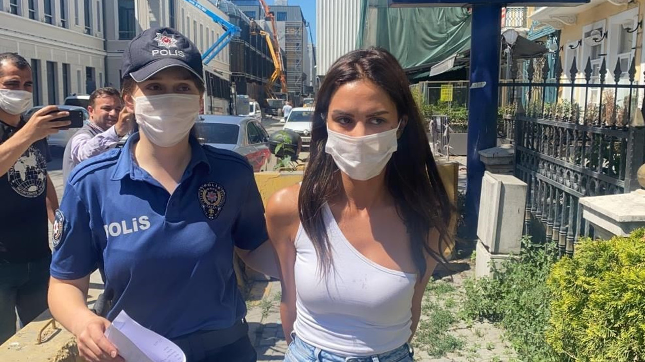 Ünlü oyuncu Ayşegül Çınar ve sevgilisi hakkında hapis istemi