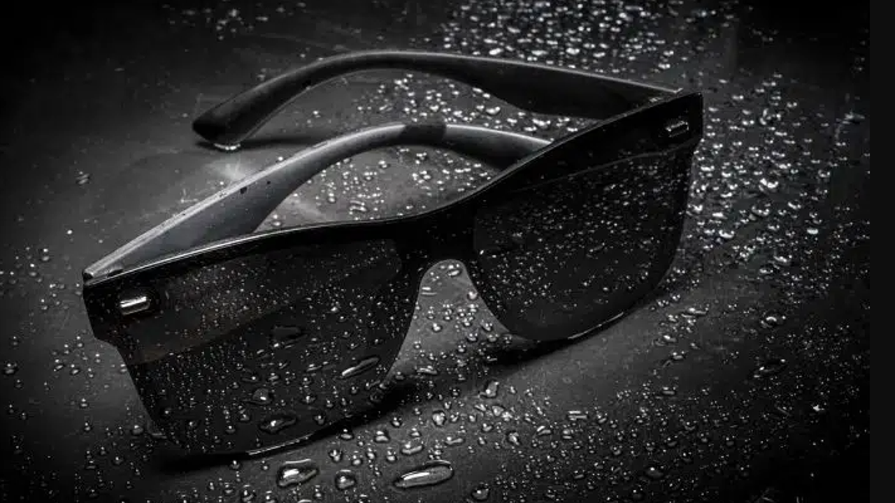 Facebook’un yeni donanım tanıtımı Ray-Ban akıllı gözlük olacak