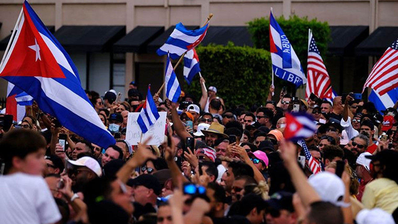 Doç. Dr. Segâh Tekin Küba’da derinleşen krizi yazdı