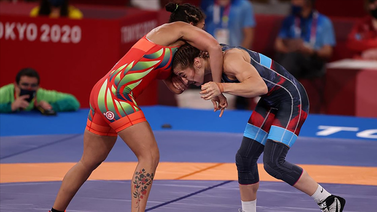 Yasemin Adar Tokyo'da çeyrek finale yükseldi