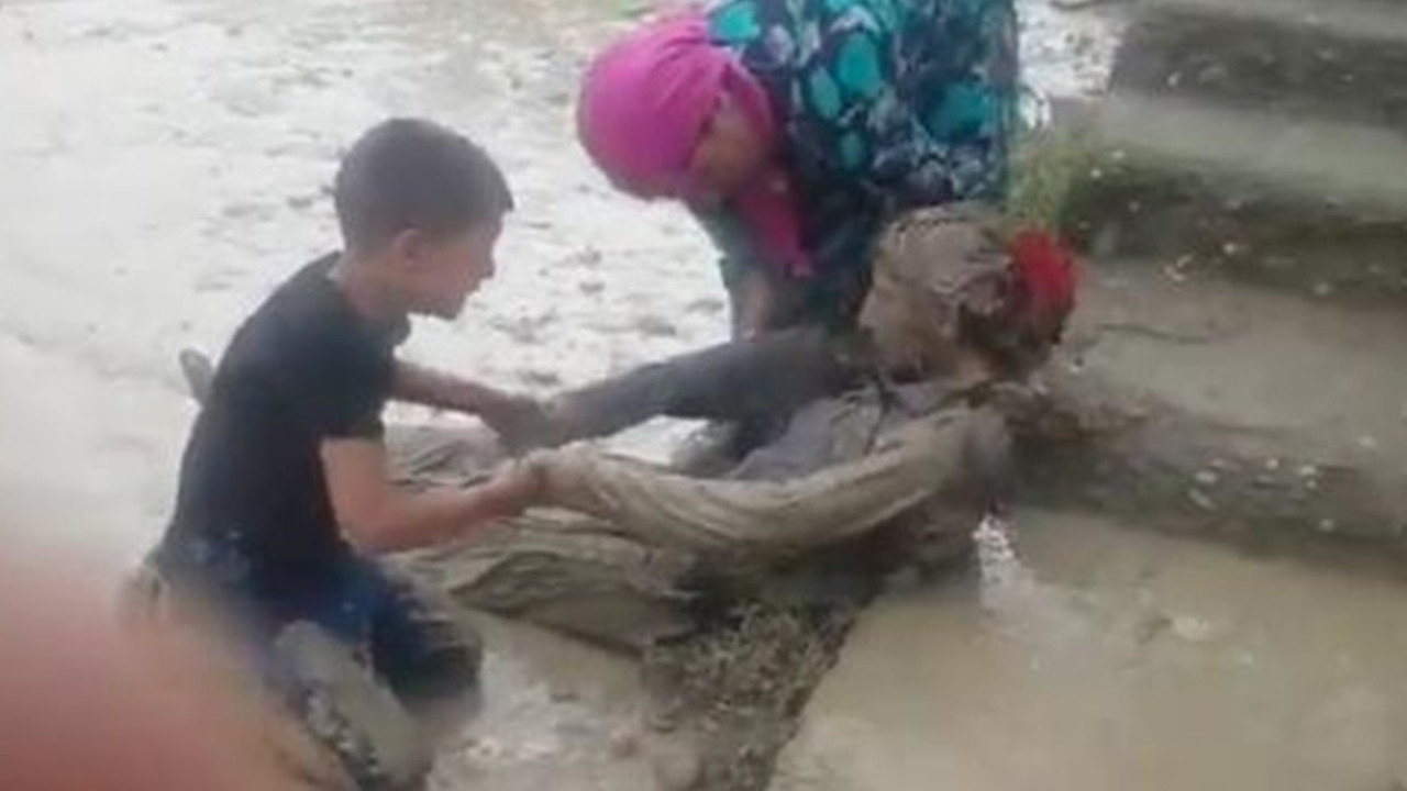 Van'da sel felaketi. Genç kadının mucize kurtuluşu