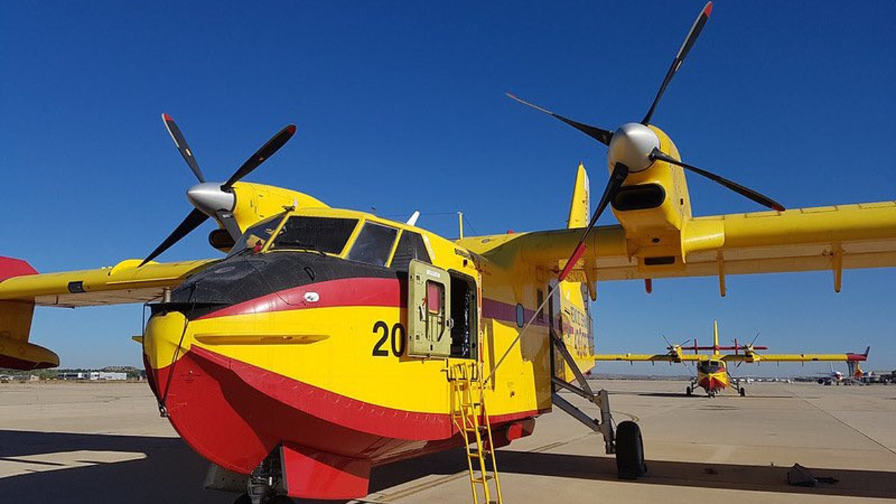 Uçamaz denilen uçaklardan gönderiyorlar