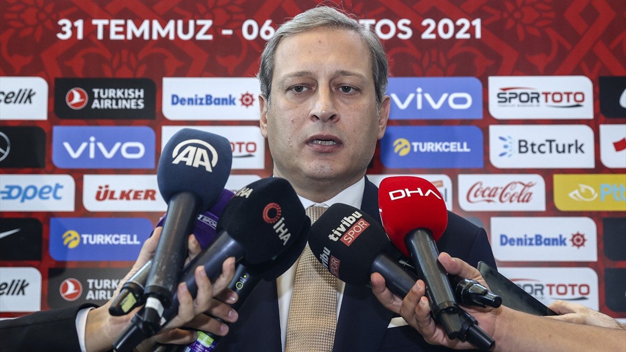 Burak Elmas'tan Falcao ve Feghouli açıklaması