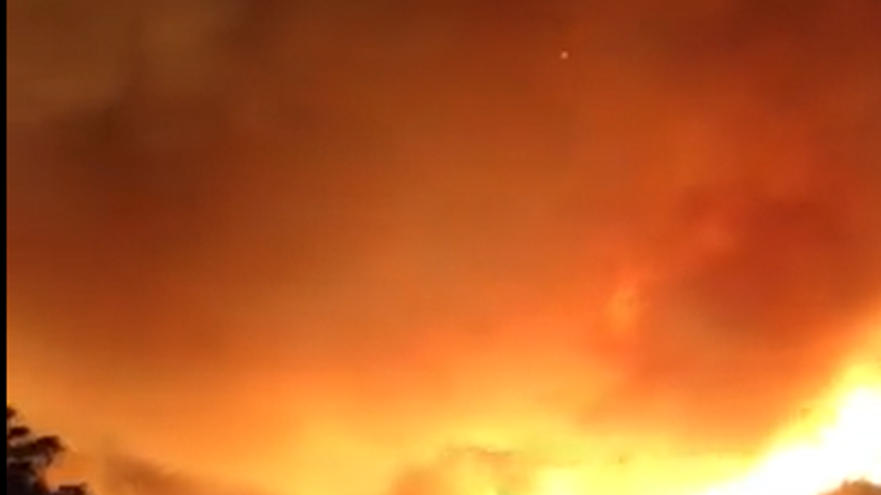 Ören'de Türkevleri girişi alevlere teslim