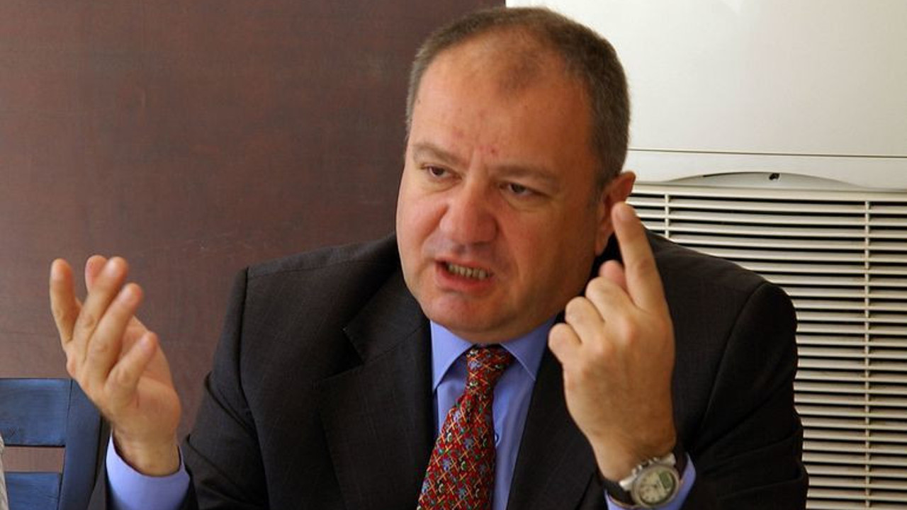 Liberallerin eski genel başkanı Cem Toker'den ilginç çıkış... Küfür etmek isteyenlere neden 1 ay süre verdi?