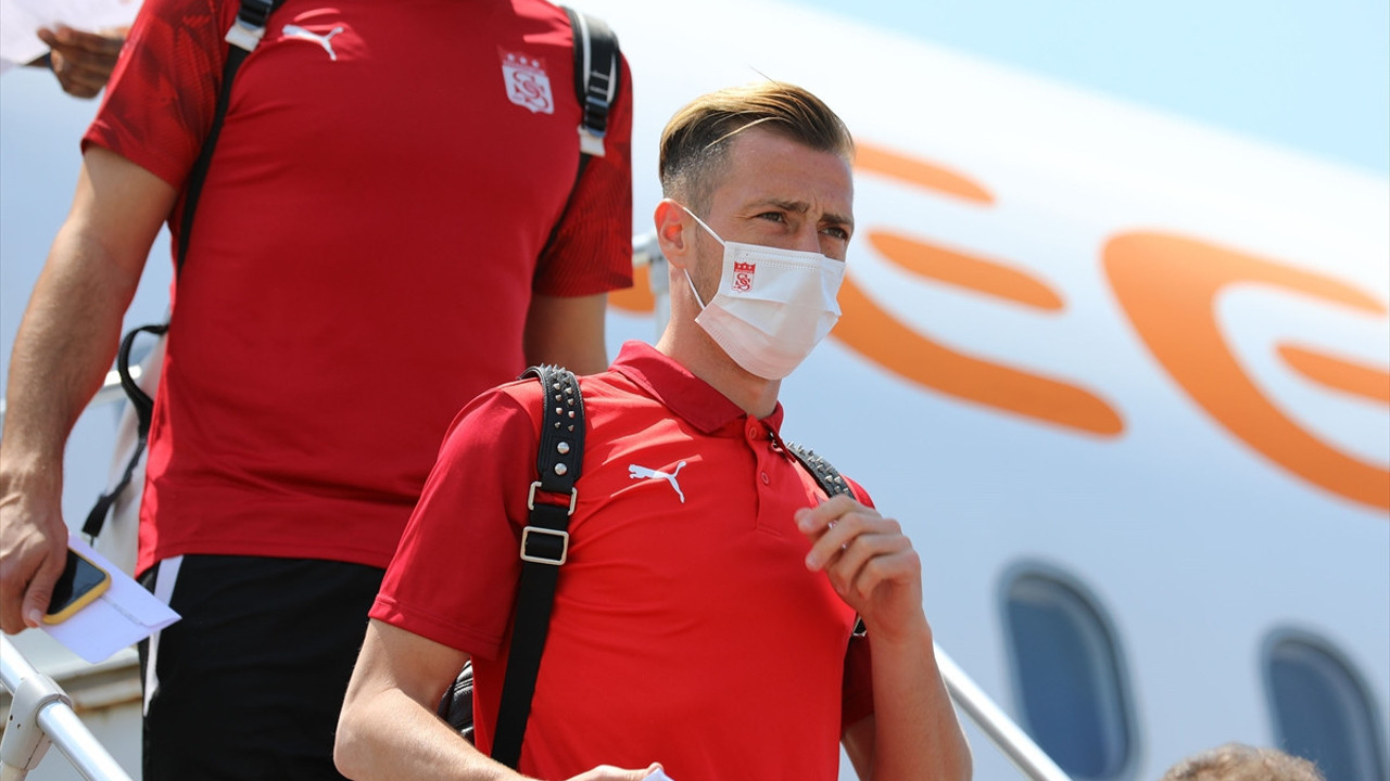 Sivasspor kafilesi Batum’da