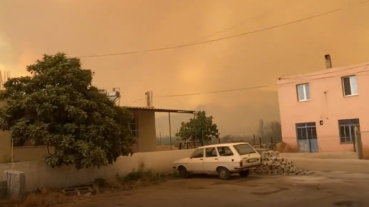 ''Havadan yardım lütfen'' Gazeteci Akın Sel çaresizce haykırdı.