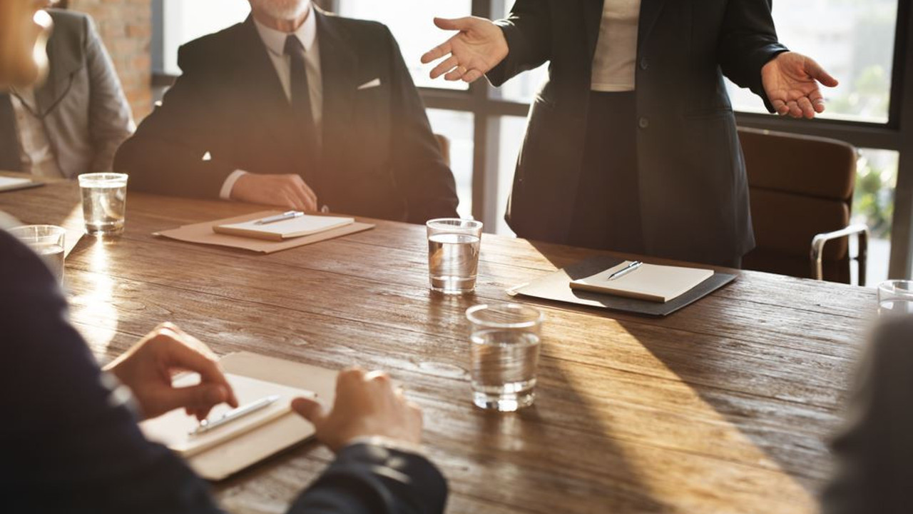 Devler iptale başladı