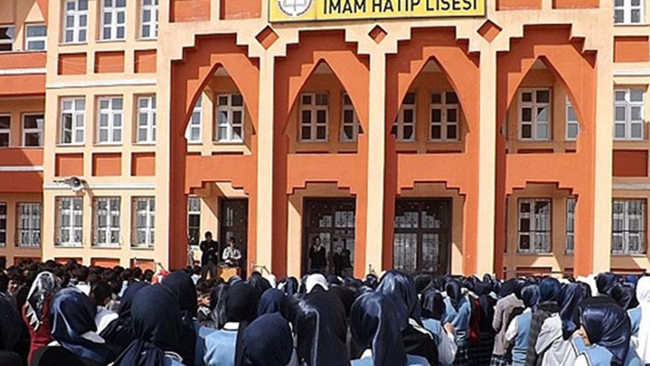 İmam Hatip istemeyen açık liseye gitmek zorunda