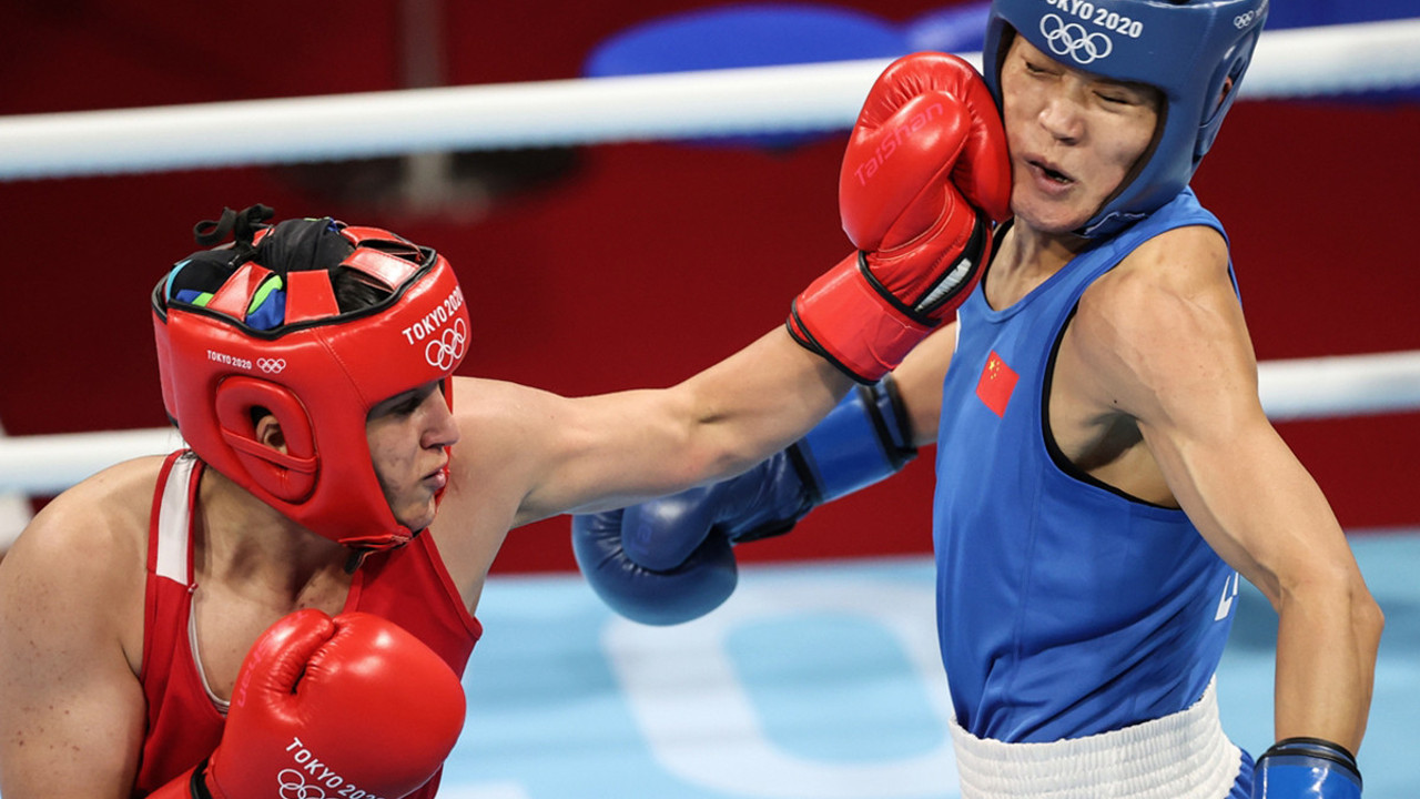 Busenaz Sürmeneli altın madalyayı kazandı