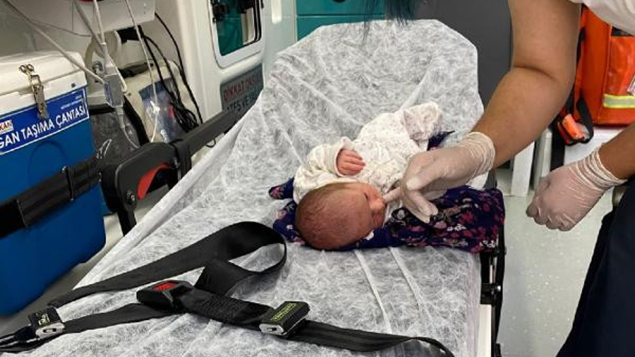 3 günlük bebeği poşete koyup çalılıklara atmışlar