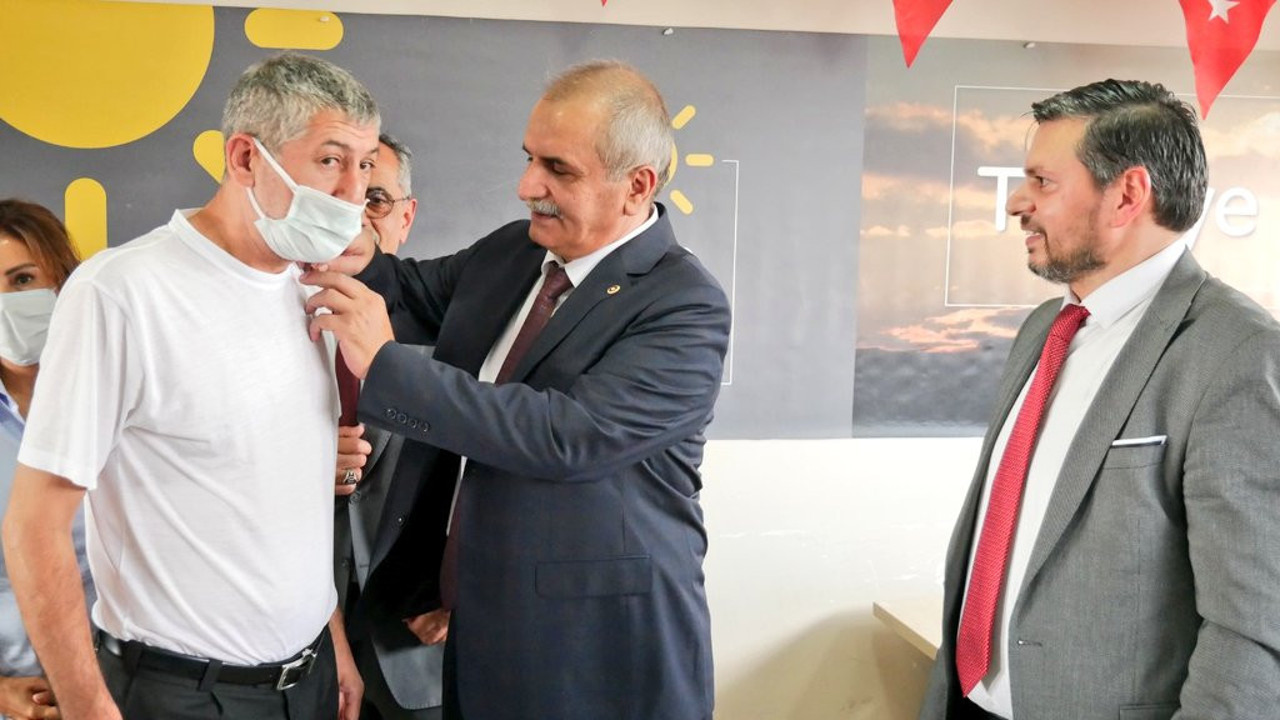 İYİ Partili Ahmet Çelik'ten esnafa ziyaret