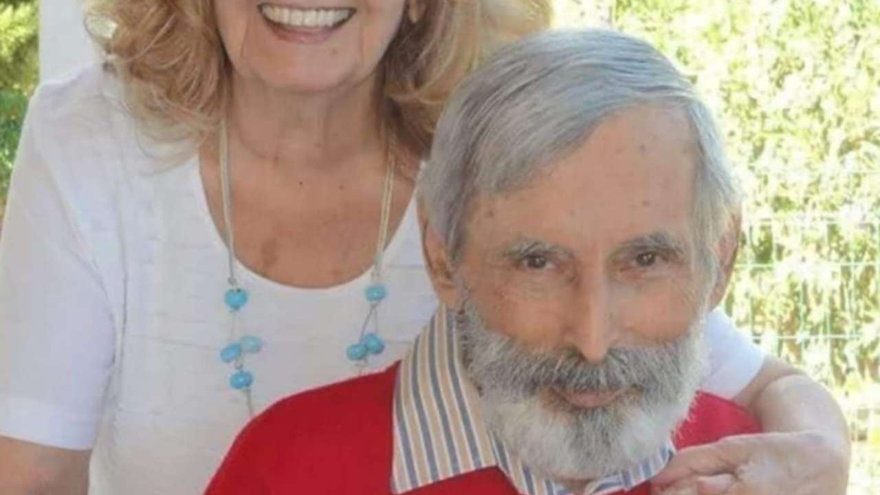 Datça'da yılın annesi emekli öğretmen Yıldız Ekebaş