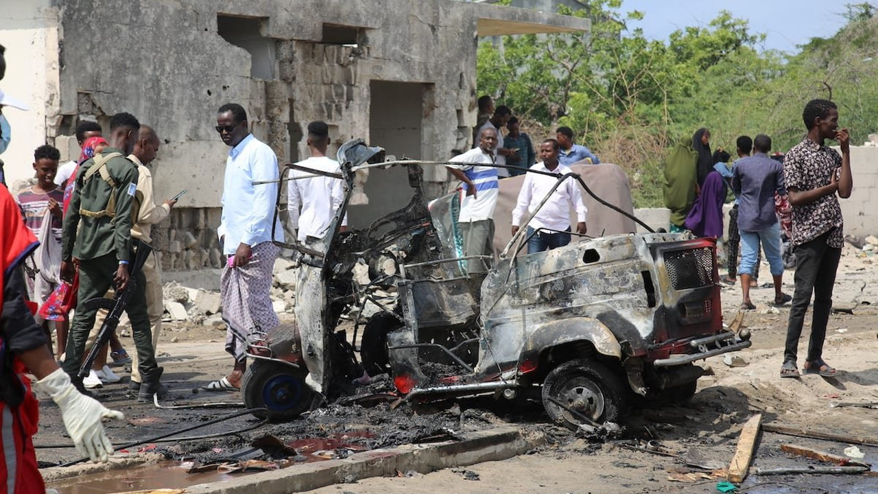 Somali'de intihar saldırısı: 2 ölü