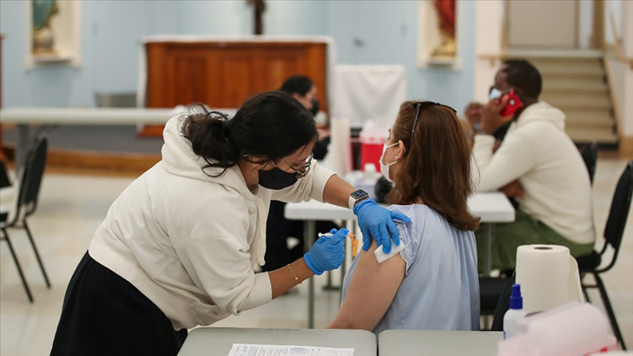 ABD'de korona nedeniyle son 24 saatte 895 kişi öldü