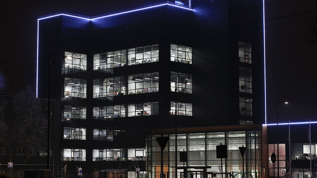 Dünyanın en büyük broker firması hangi şirketi satın aldı?