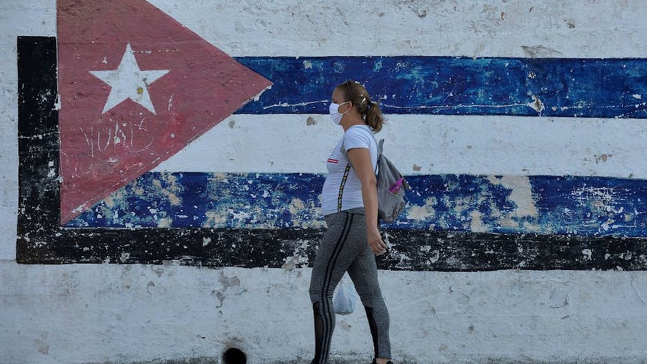 Küba'da son 24 saatte 96 kişi koronadan yaşamını yitirdi