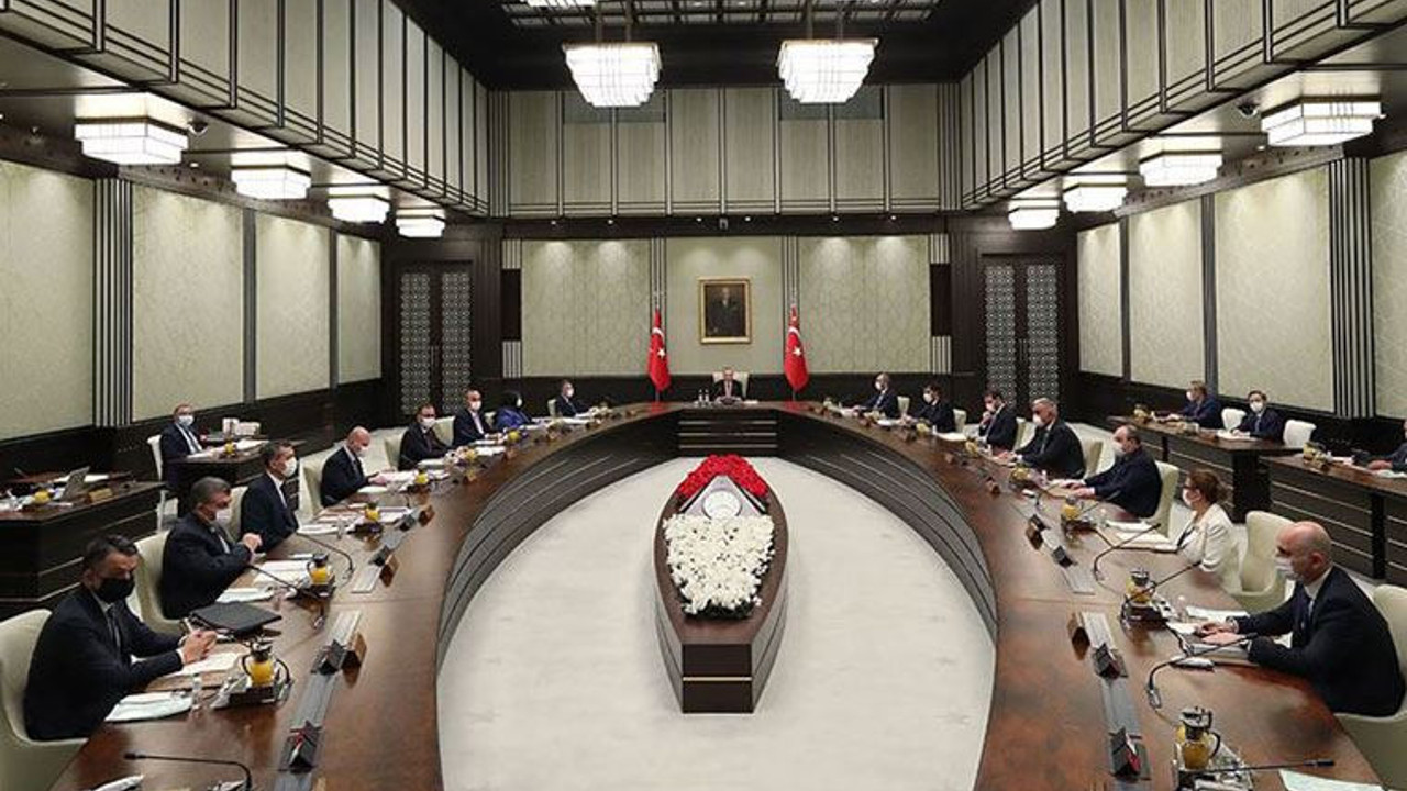 Kabineyi karıştıracak anket