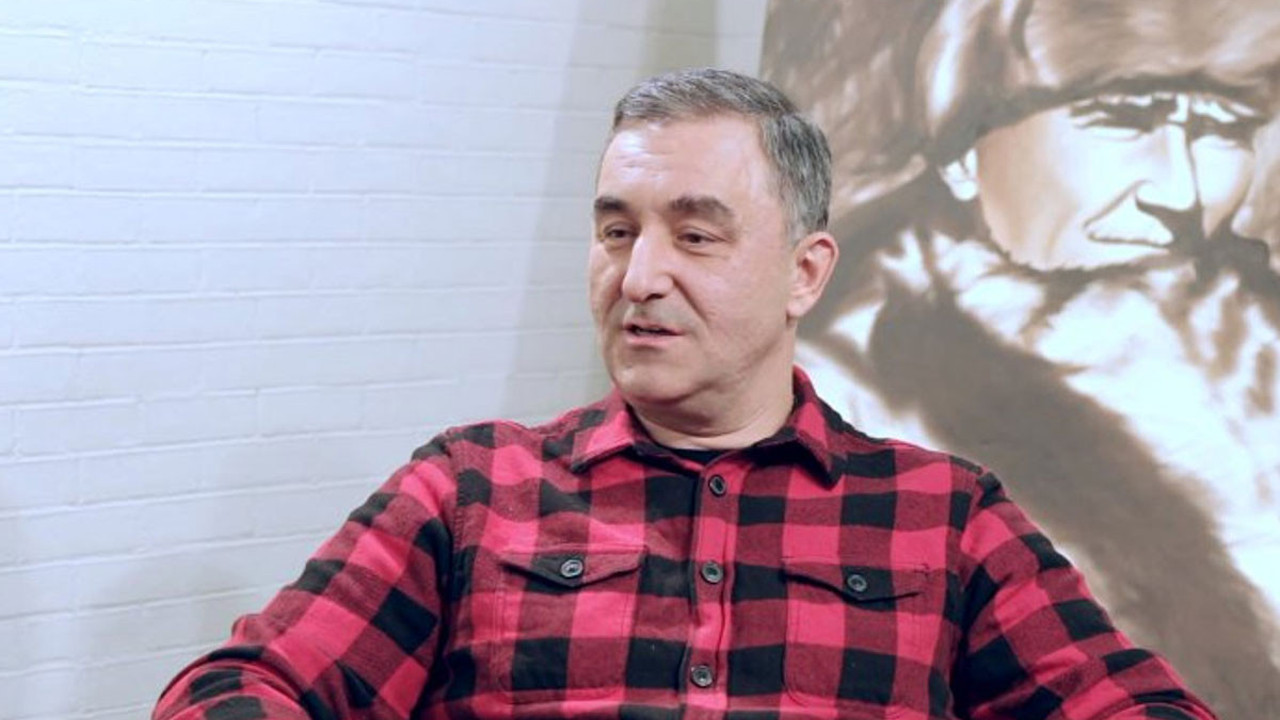 Şu anda Emniyette ve askeriyede olup biteni yazdı. Derin konuların yazarı Tolga Şardan açıkladı