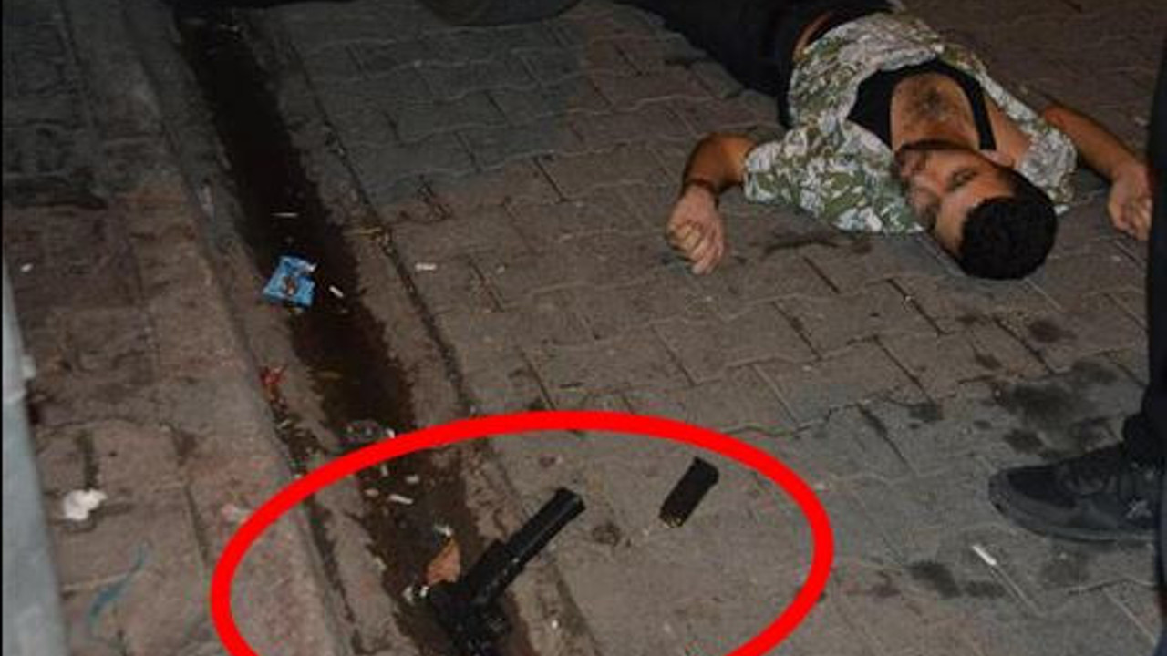 Sırtından vuruldu tabancası yerde kaldı