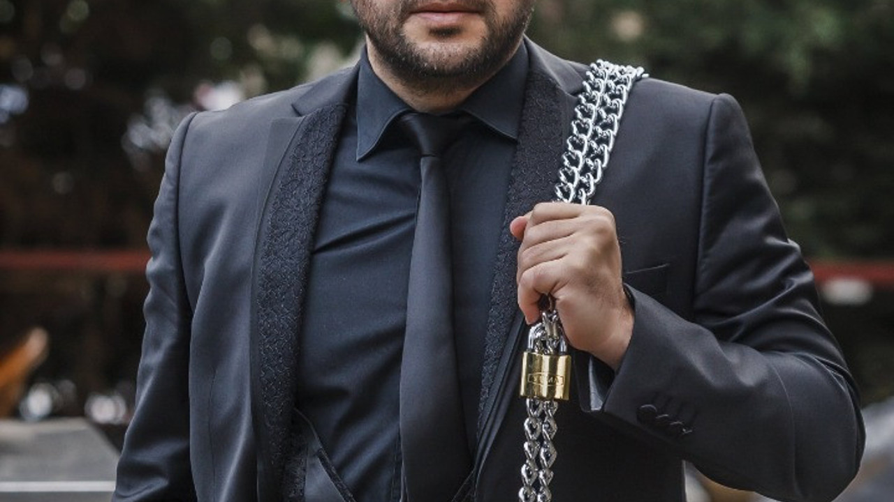 Son dönemde Kürtçülük yaparak gündeme gelmeye çalışan Nihat Doğan, MHP'li hangi ismi Bahçeli'ye şikayet etti