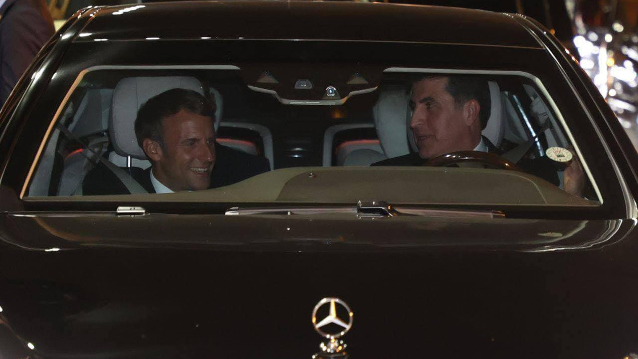 Macron burnumuzun dibine geldi, taşeronlarına sahip çıktı