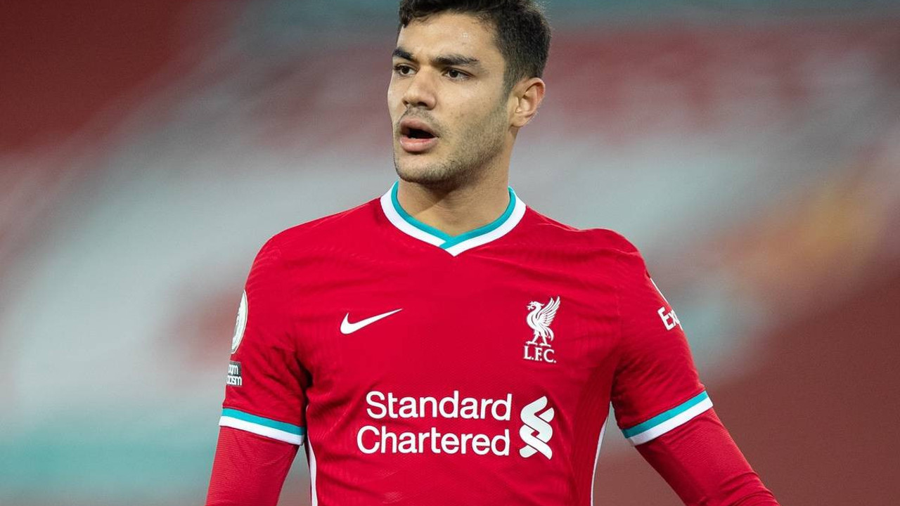 Milli futbolcu Ozan Kabak Premier Lig'e geri döndü