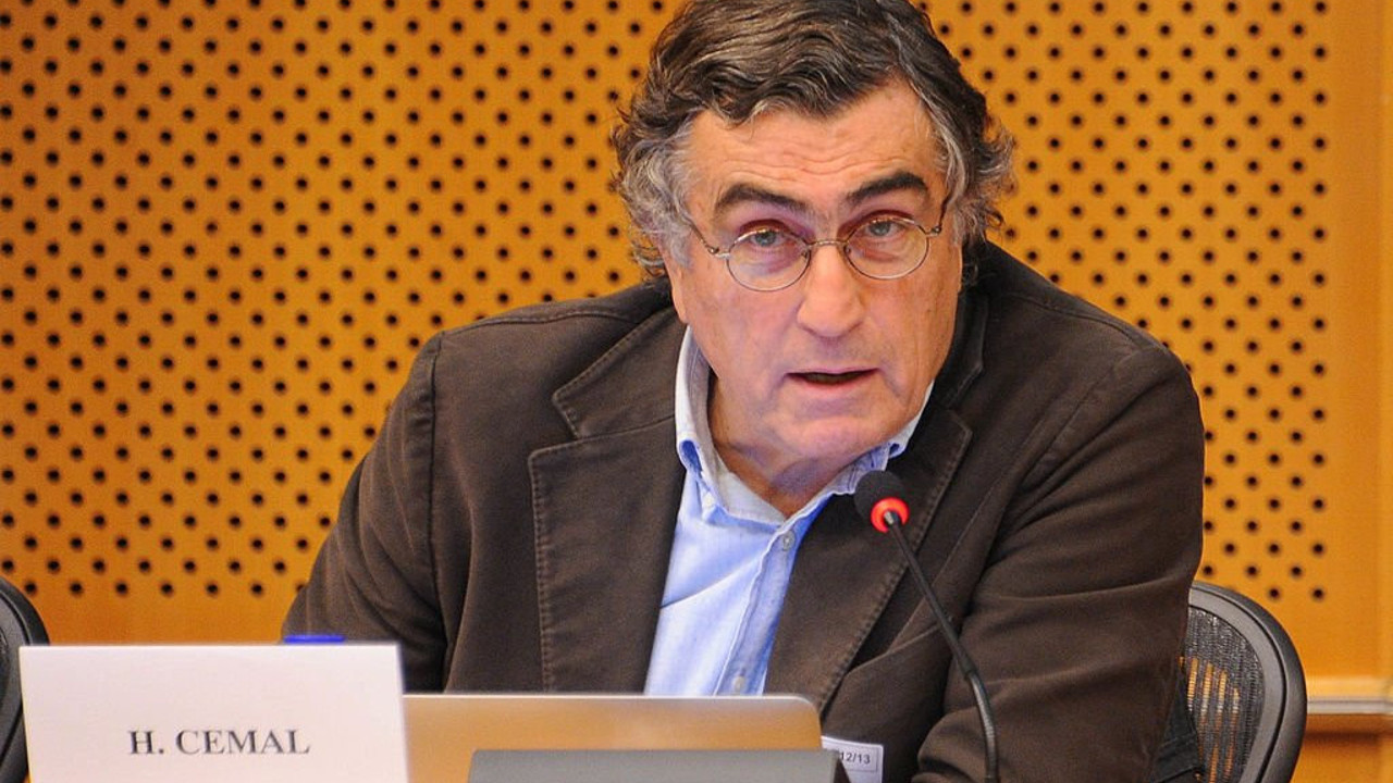 Yıllarca AKP'yi desteklemişti! Açılımcı, Yetmez ama Evetçi, FETÖ destekçisi Hasan Cemal pişmaniyeci oldu