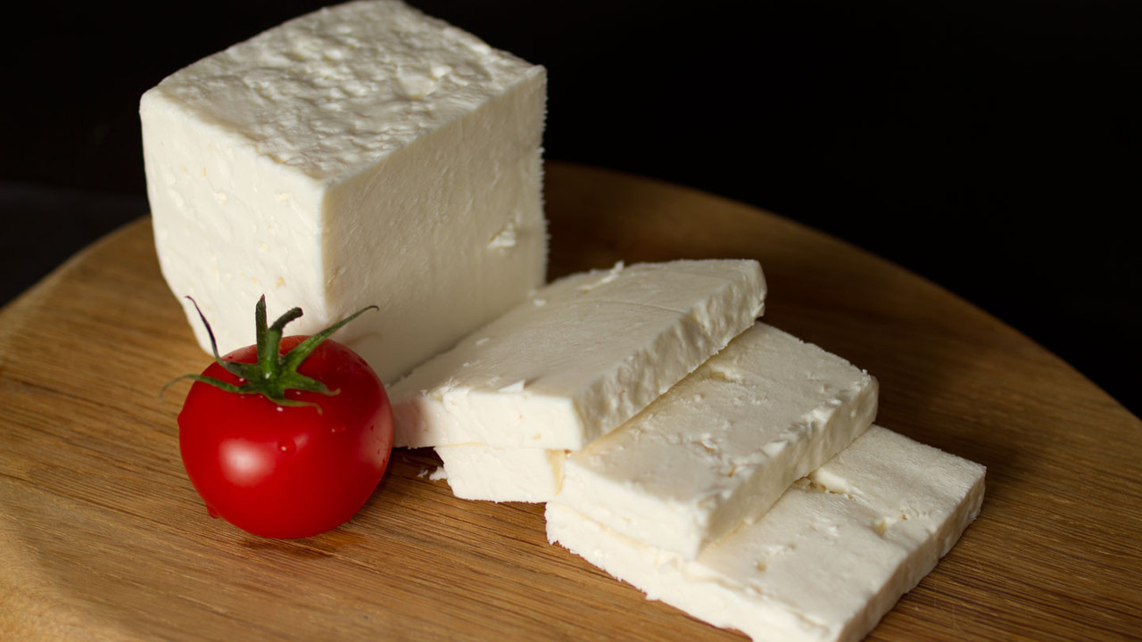 Peynir diye bize bakın ne yedirmişler