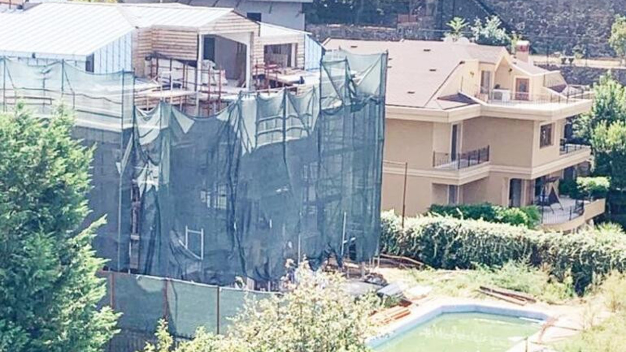 Cenk Tosun, yeni evi için kesenin ağzını açtı