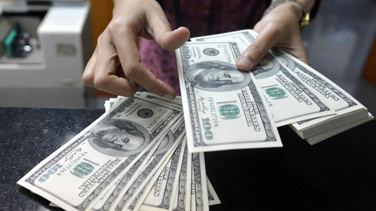 Son dakika... Merkez Bankası Başkanı'na inanmadı! Dolar kritik seviyeyi aştı