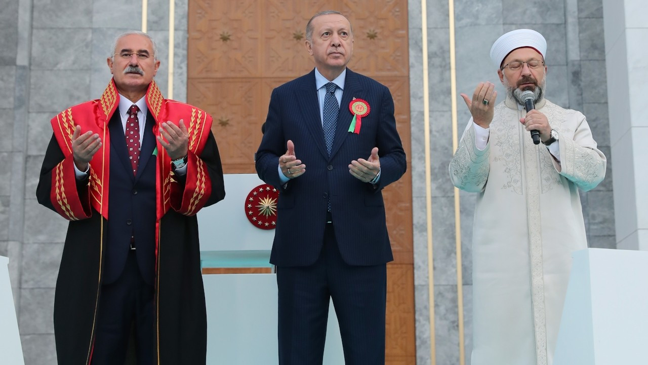 Erdoğan'dan Diyanet Başkanı Ali Erbaş'a büyük destek: Bazı spekülatif olaylar cereyan ediyor