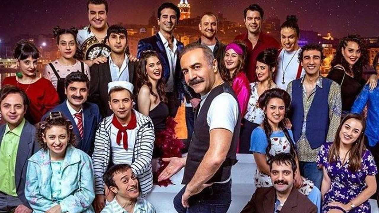 Çok Güzel Hareketler'de yaprak dökümü