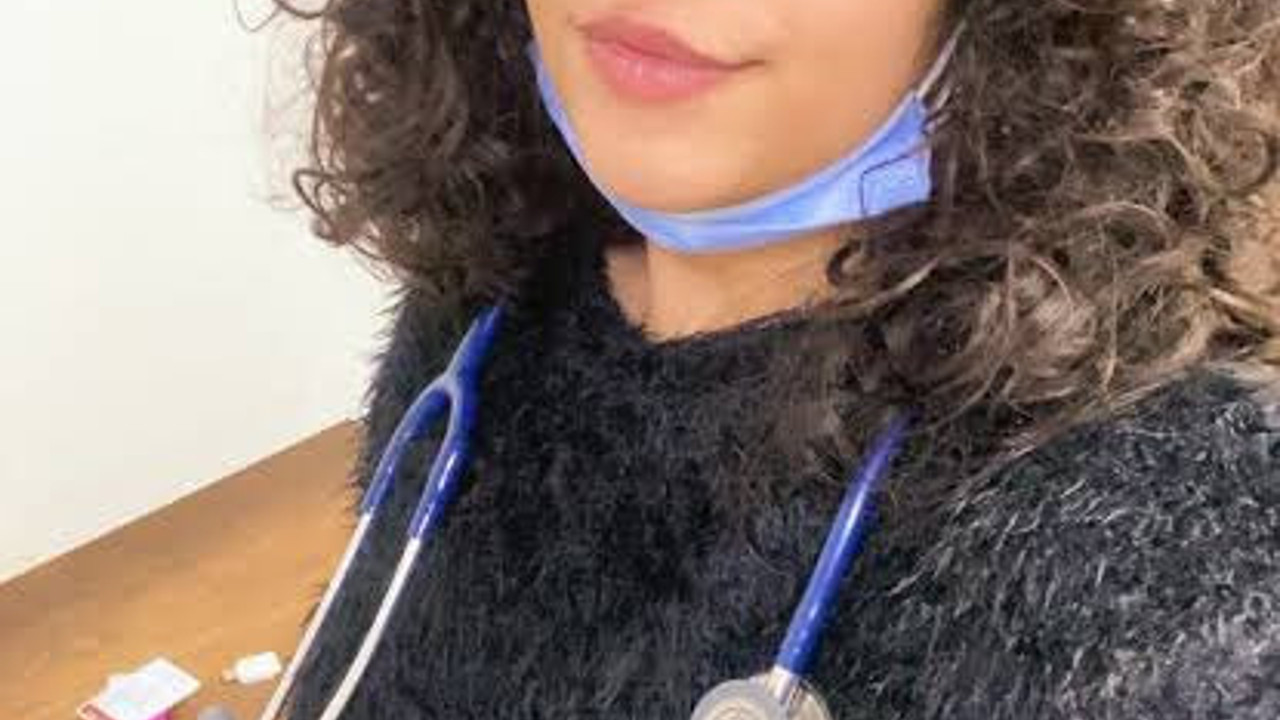 Larin Kayataş doktorluktan atıldı