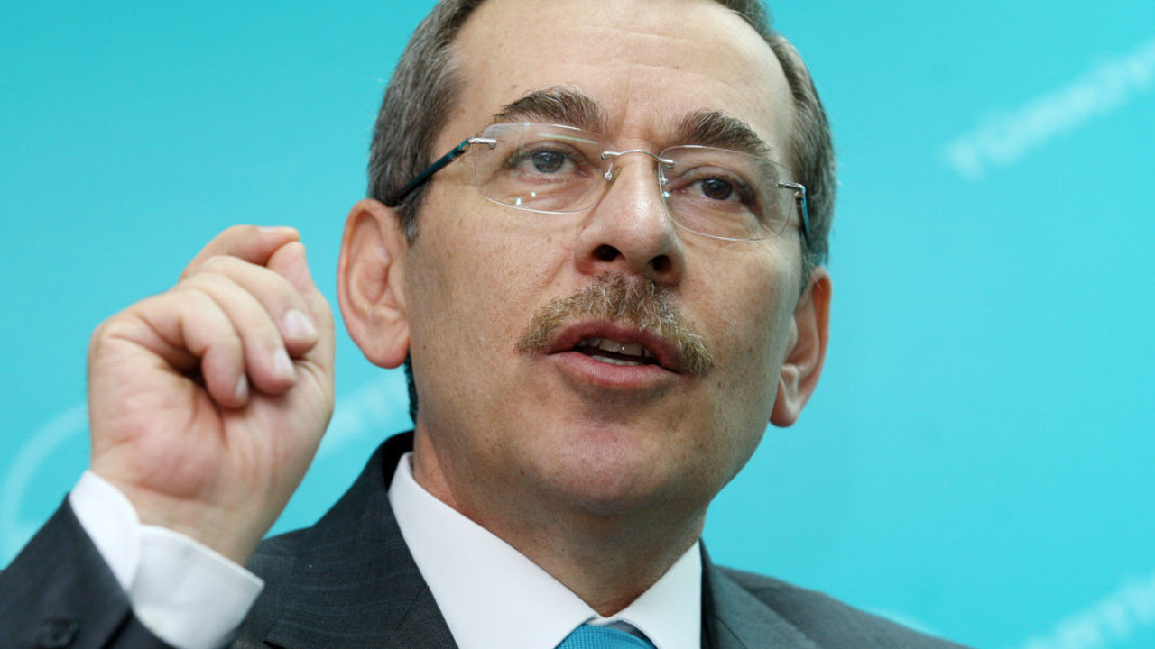 Abdüllatif Şener'den zehir zemberek sözler